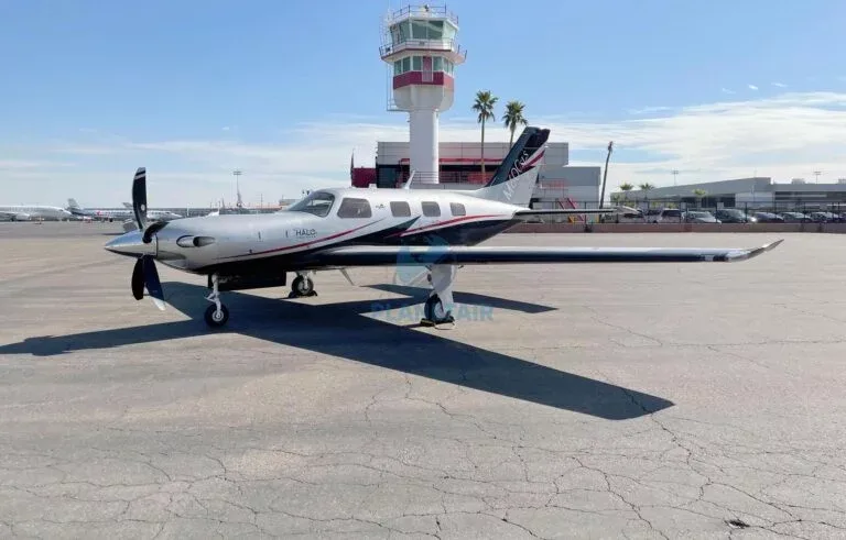 Exterior view of a 2021 Piper MERIDIAN M600 SLS PA-46-600TP.