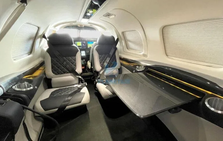 Cabin interior of a 2021 Piper MERIDIAN M600 SLS PA-46-600TP.
