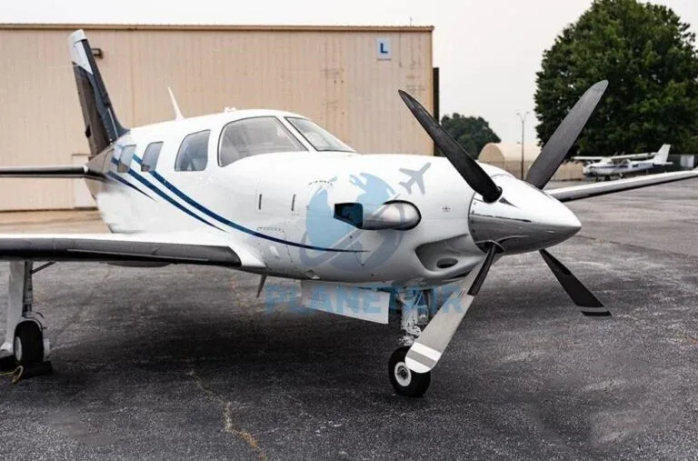 Exterior view of a 2009 Piper Meridian PA-46-500TP.