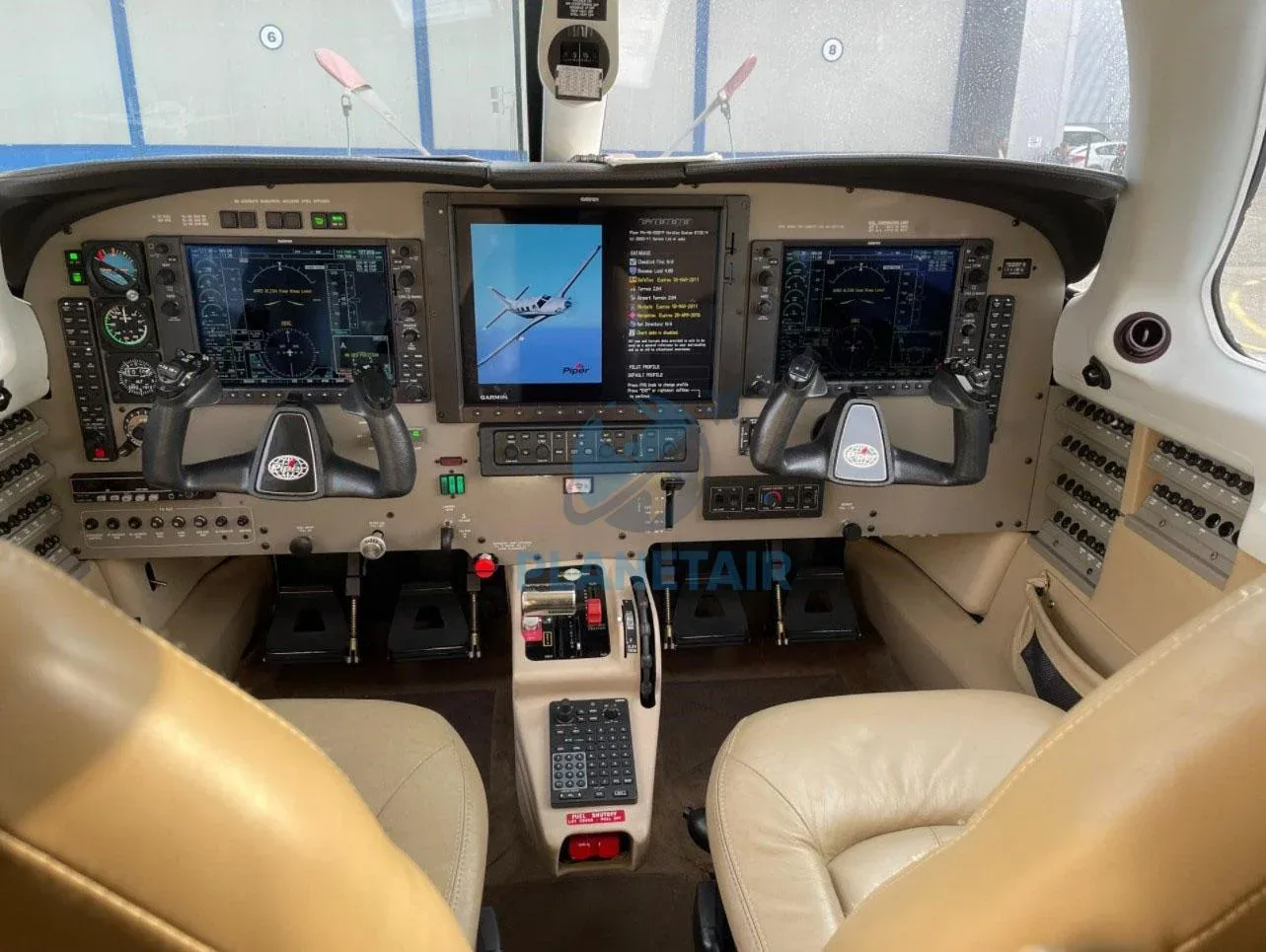 Cockpit and instrument panel of a 2010 Piper Meridian PA-46-500TP.