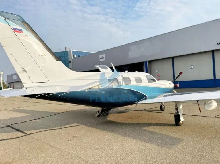 Exterior view of a 2010 Piper Meridian PA-46-500TP.