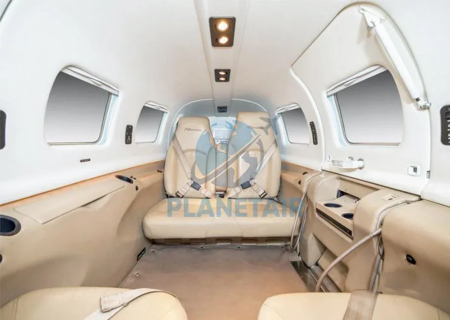 Cabin interior of a 2010 Piper MERIDIAN PA-46-500TP.