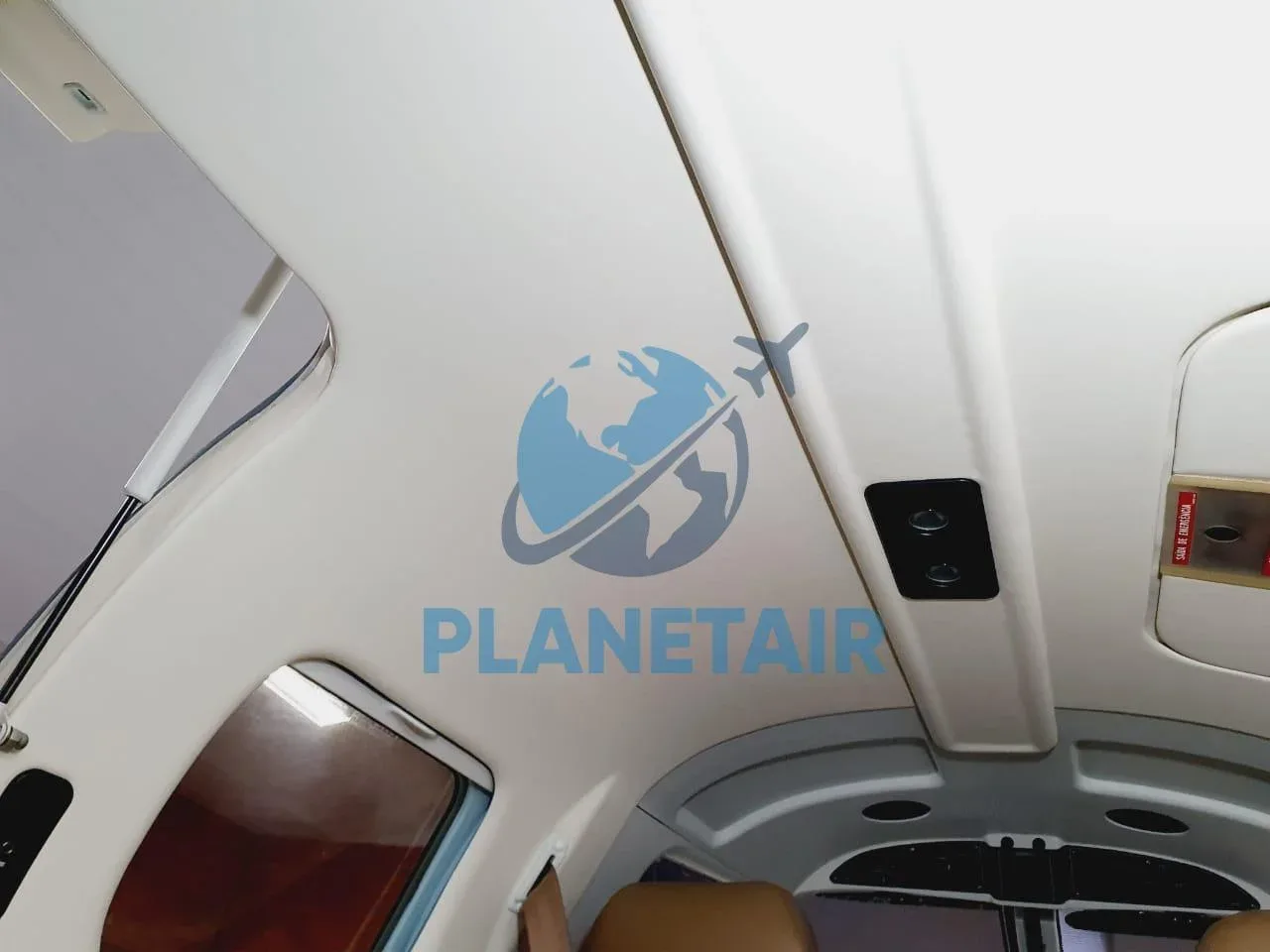 Cabin interior of a 2014 Piper MERIDIAN PA-46-500TP.