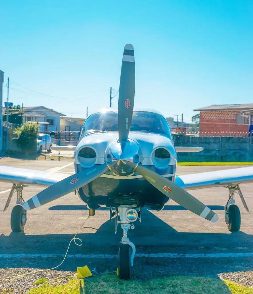 Exterior view of a 2003 Piper Saratoga II TC PA-32R-301T.