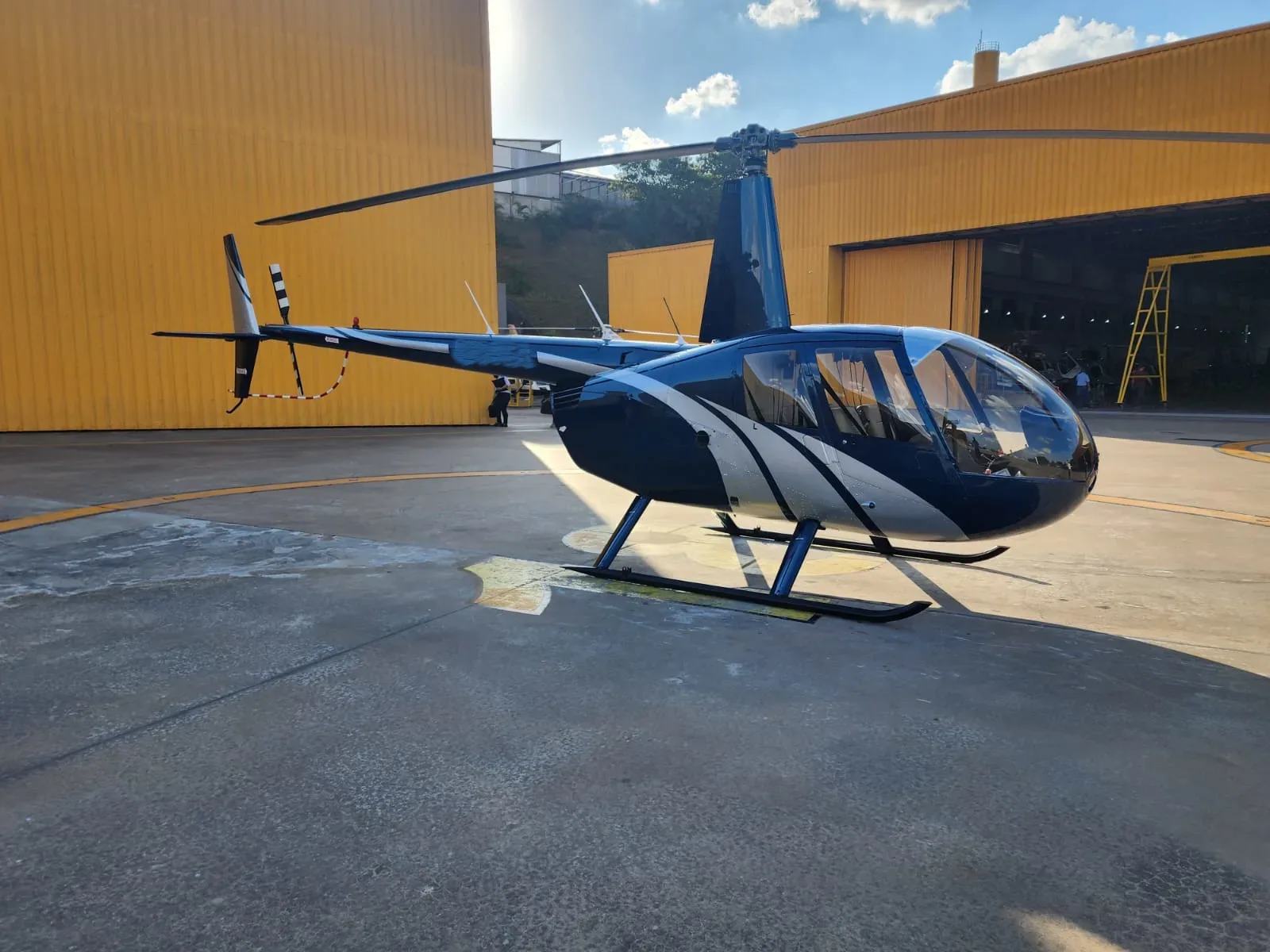 Exterior view of a 2008 Robinson R44 Raven II.
