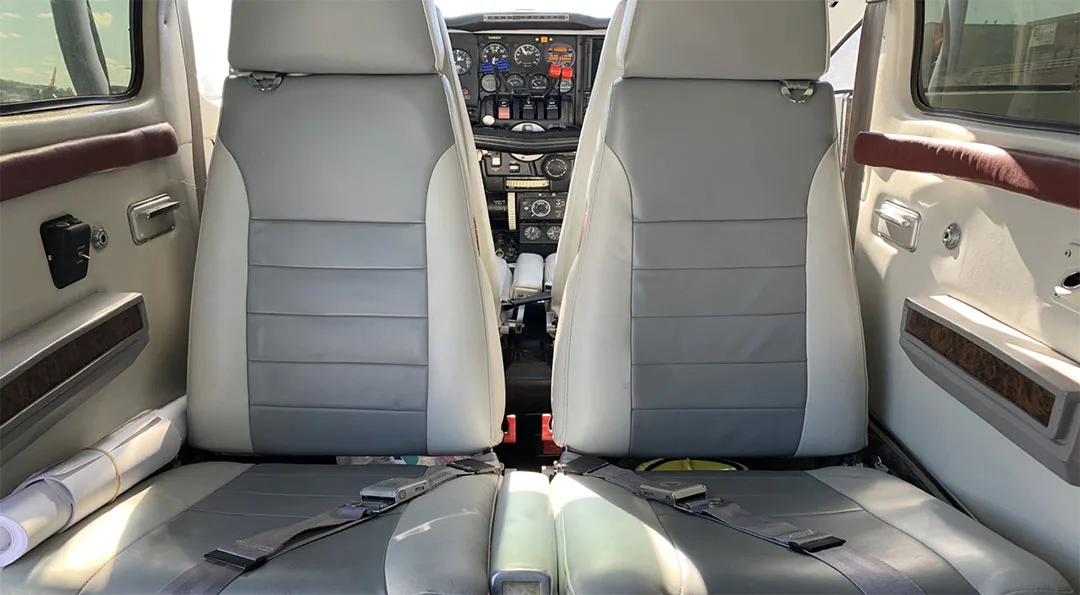 Cabin interior of a 1979 Beech PRESSURIZED BARON.