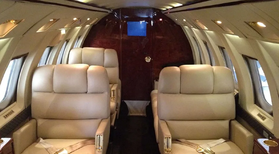 Cabin interior of a 1990 Hawker 800A.
