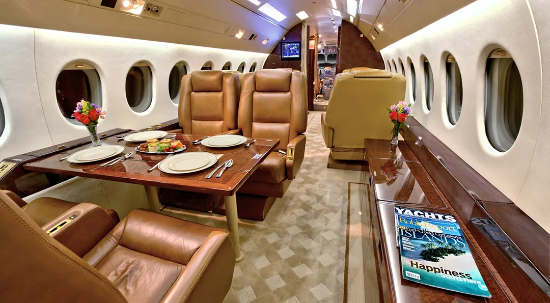 Cabin interior of a 1993 Dassault FALCON 900B.