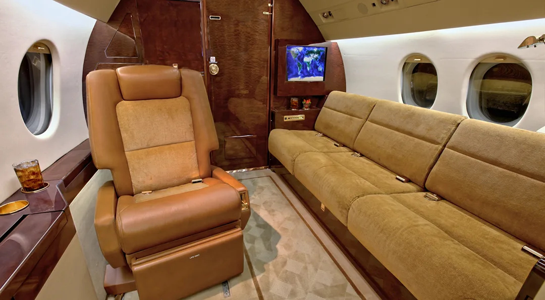 Cabin interior of a 1993 Dassault FALCON 900B.
