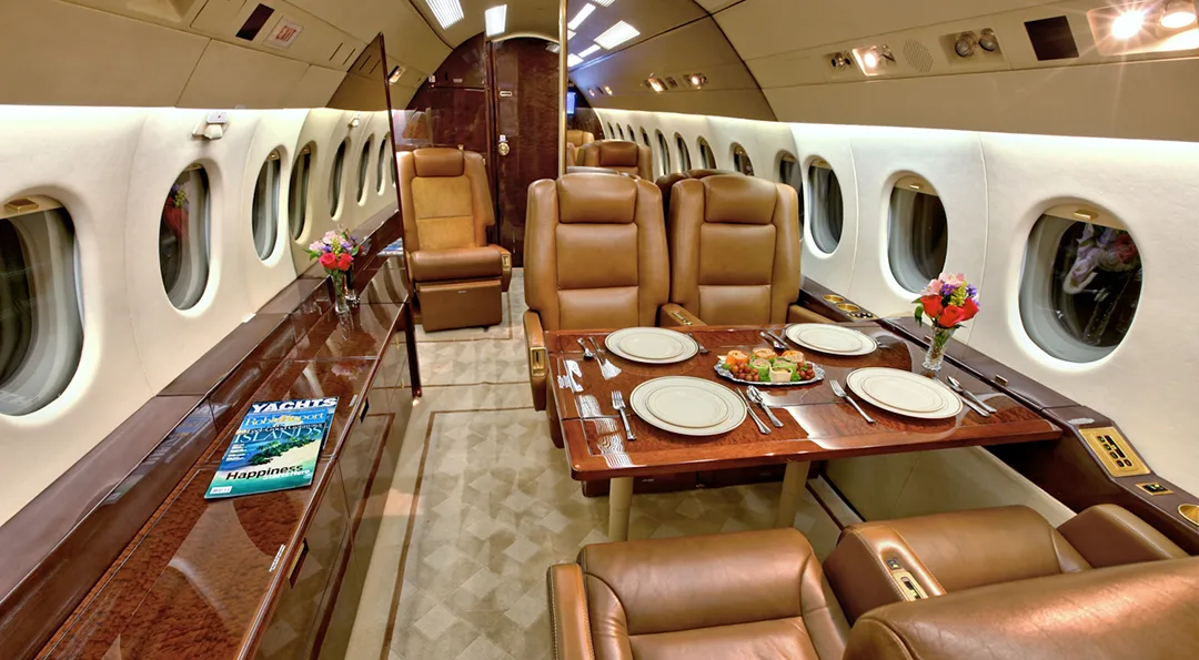 Cabin interior of a 1993 Dassault FALCON 900B.