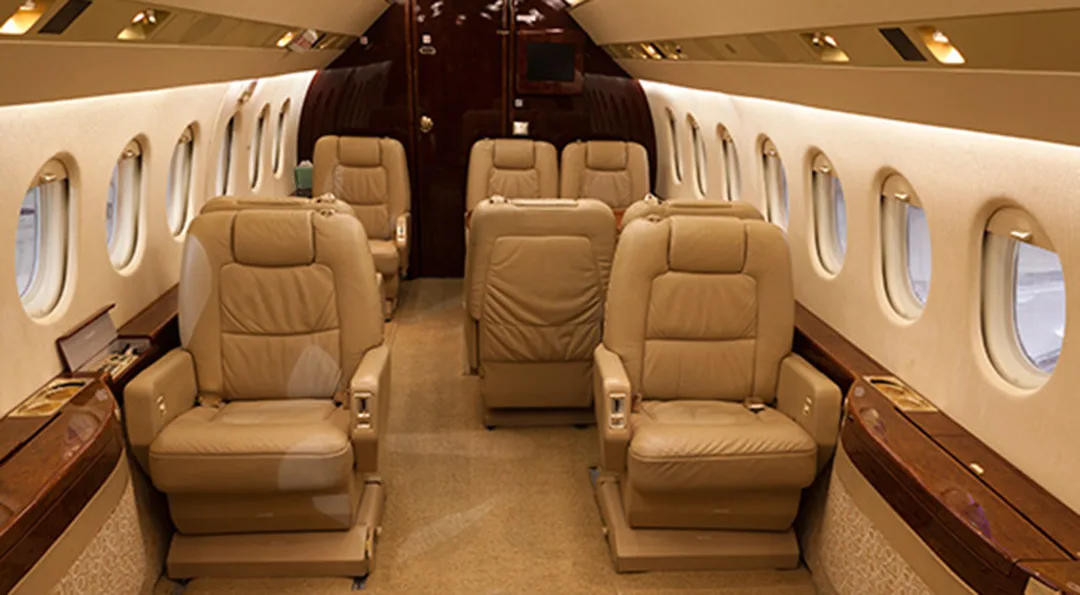 Cabin interior of a 2000 Dassault FALCON 2000.
