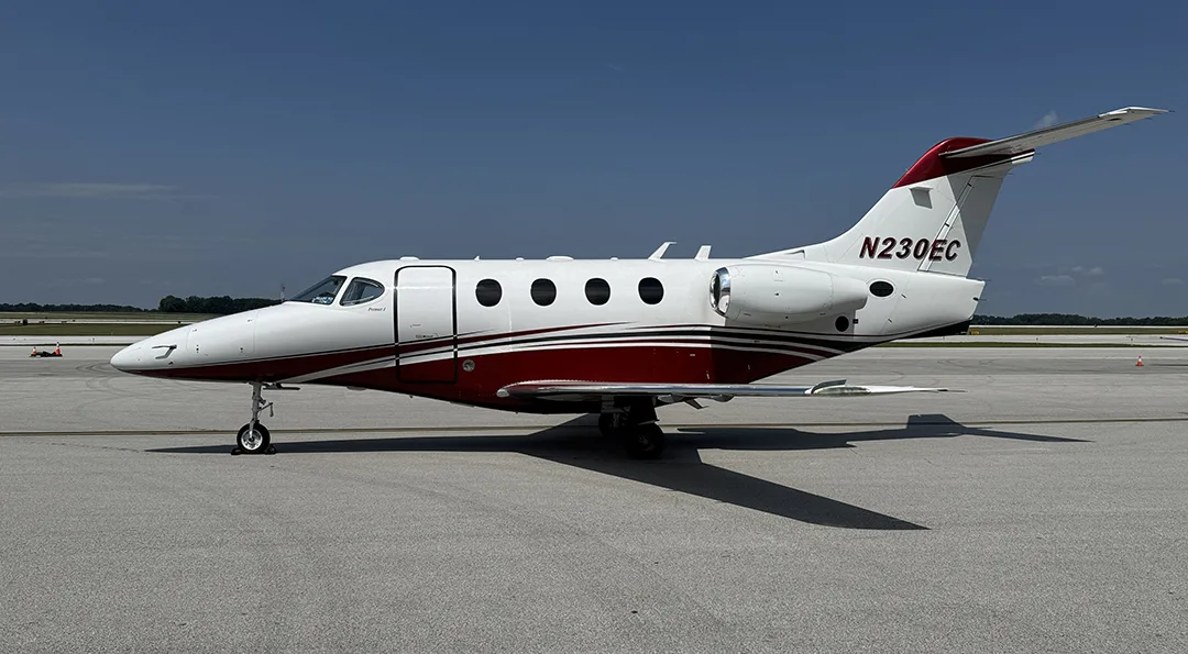Cabin interior of a 2003 Beechcraft PREMIER I.