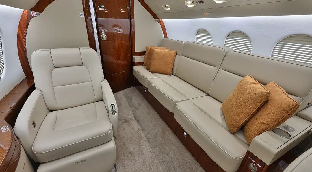 Cabin interior of a 2006 Dassault FALCON 900EX EASy II.