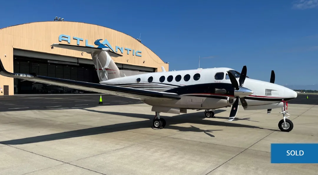 Exterior view of a 2011 Beechcraft KING AIR 250.