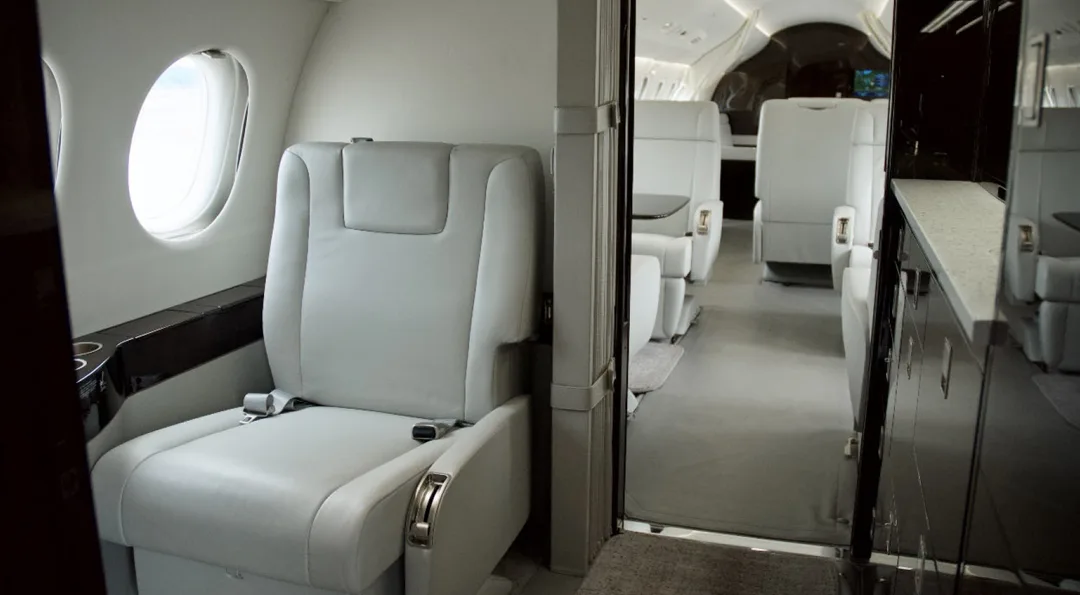Cabin interior of a 2012 Dassault FALCON 7X.