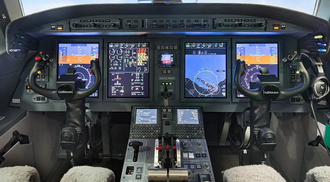 Cockpit and instrument panel of a 2013 Gulfstream G150.