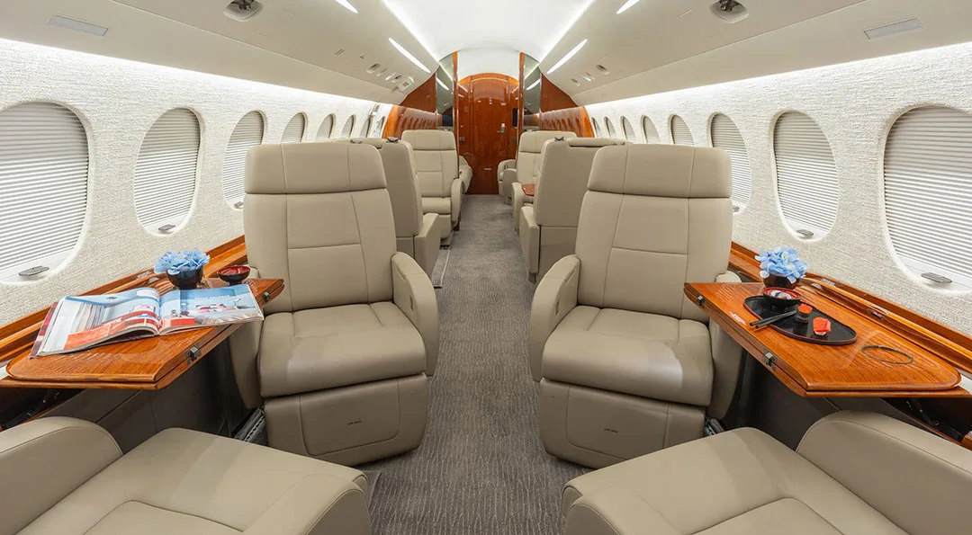 Cabin interior of a 2015 Dassault FALCON 7X.