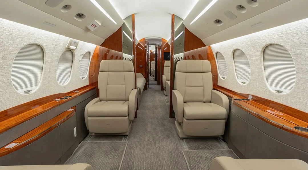 Cabin interior of a 2015 Dassault FALCON 7X.