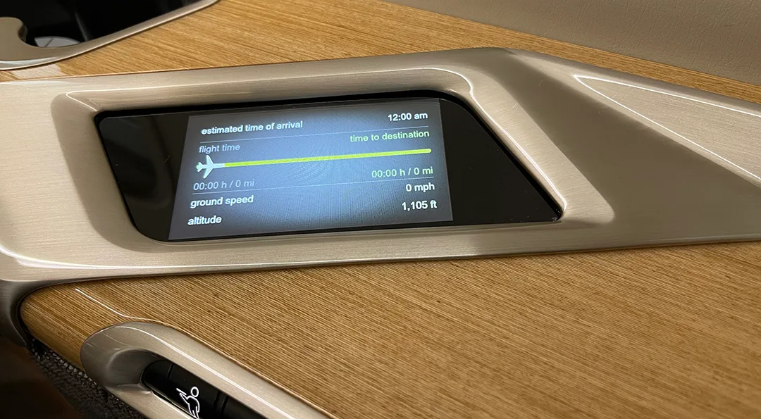 Avionics suite of a 2016 Bombardier CHALLENGER 350.