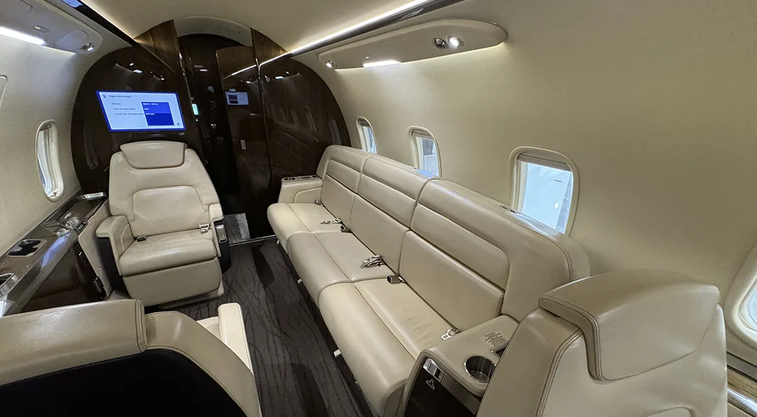 Cabin interior of a 2016 Bombardier CHALLENGER 350.