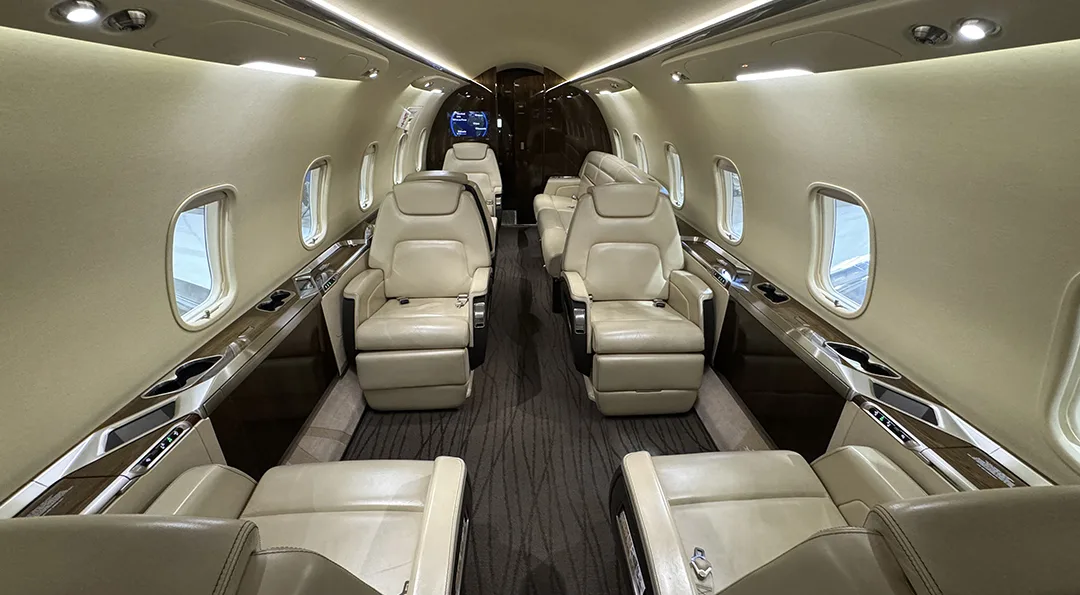Cabin interior of a 2016 Bombardier CHALLENGER 350.