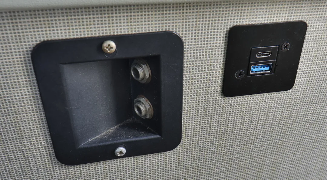 Avionics suite of a 2017 Cessna GRAND CARAVAN EX.