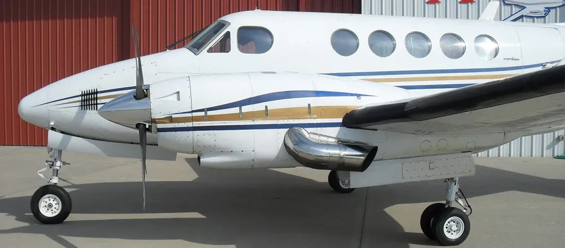 Exterior view of a 1976 Beechcraft king air b100 National flight - 10's.