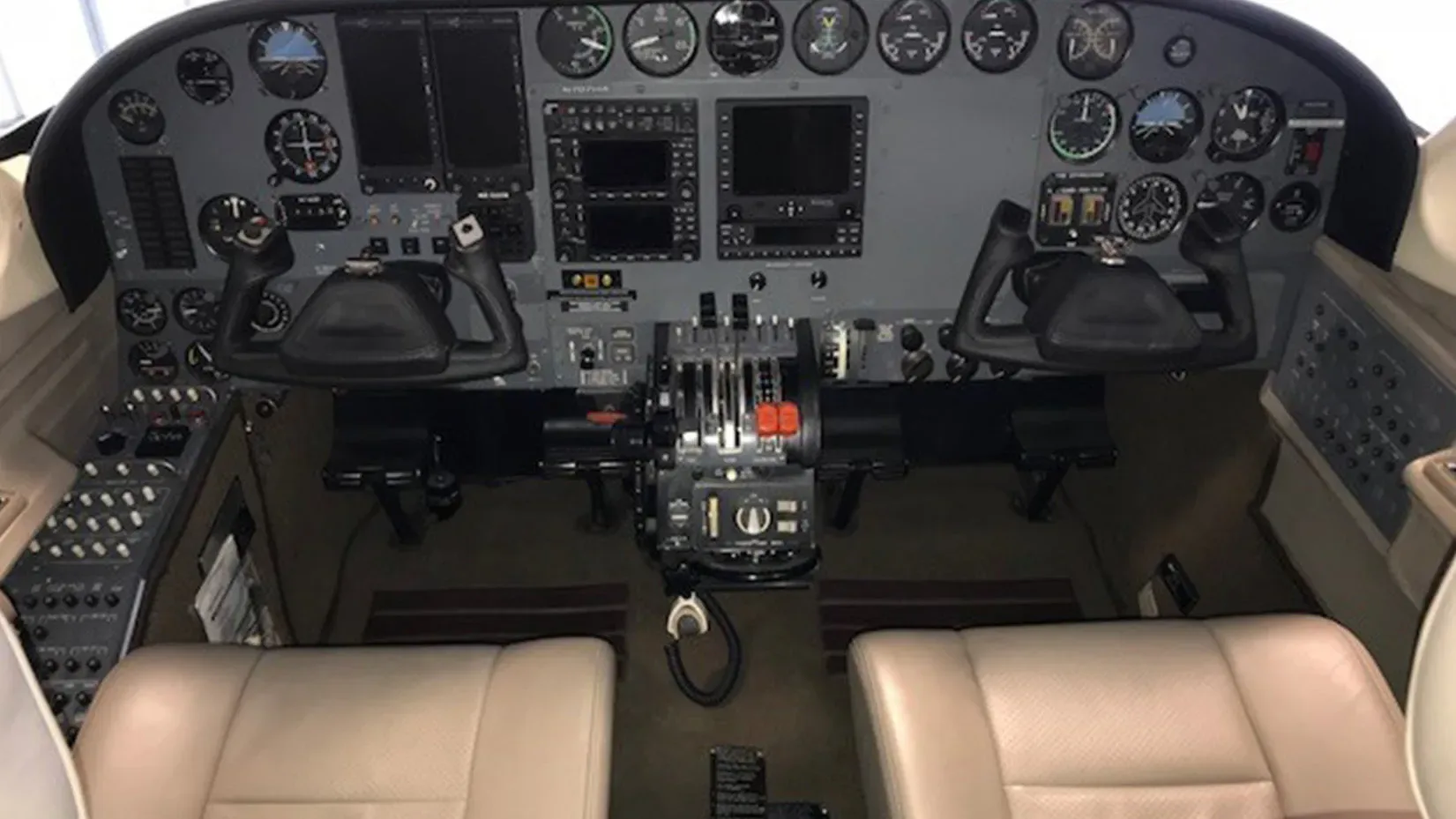 Cockpit and instrument panel of a 1981 Cessna C-421C Golden Eagle.