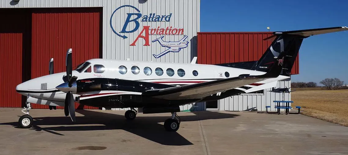 Cabin interior of a 1991 Beechcraft King Air 350C -67A’s Garmin G1000 NXI Raisbeck.