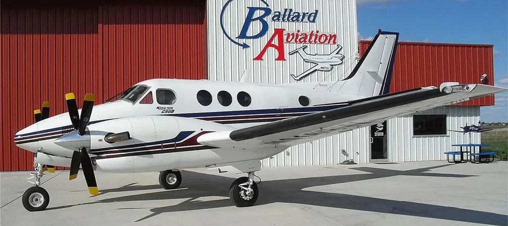Exterior view of a 1997 Beechcraft KING AIR C90B.