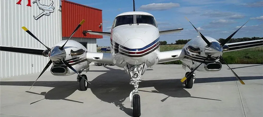 Exterior view of a 1997 Beechcraft KING AIR C90B.