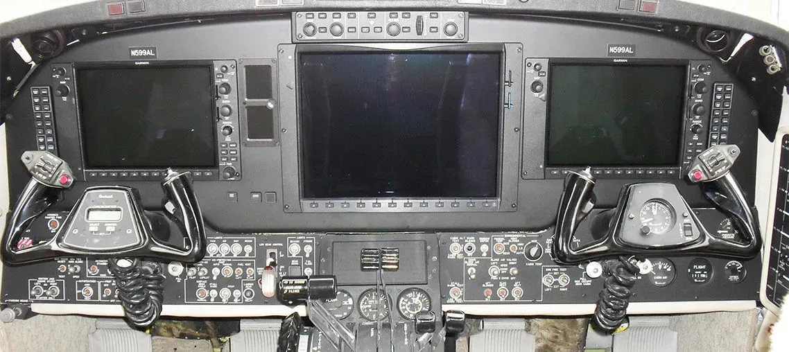 Avionics suite of a 2003 Beechcraft King Air 350 New Blackhawk XP67A’s New MT 5 Bladed Props Garmin G1000 NXI.