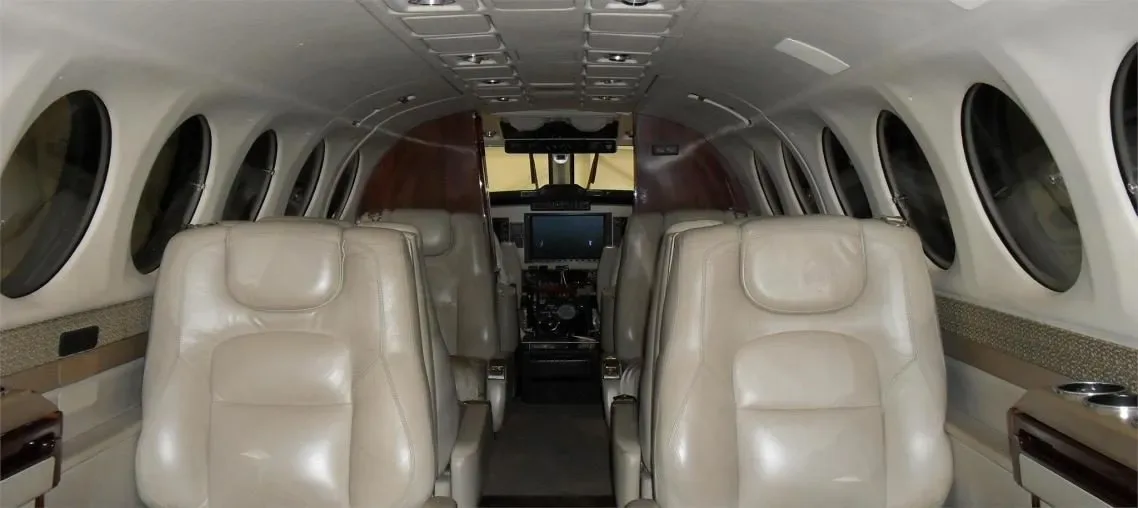Cabin interior of a 2003 Beechcraft KING AIR 350.