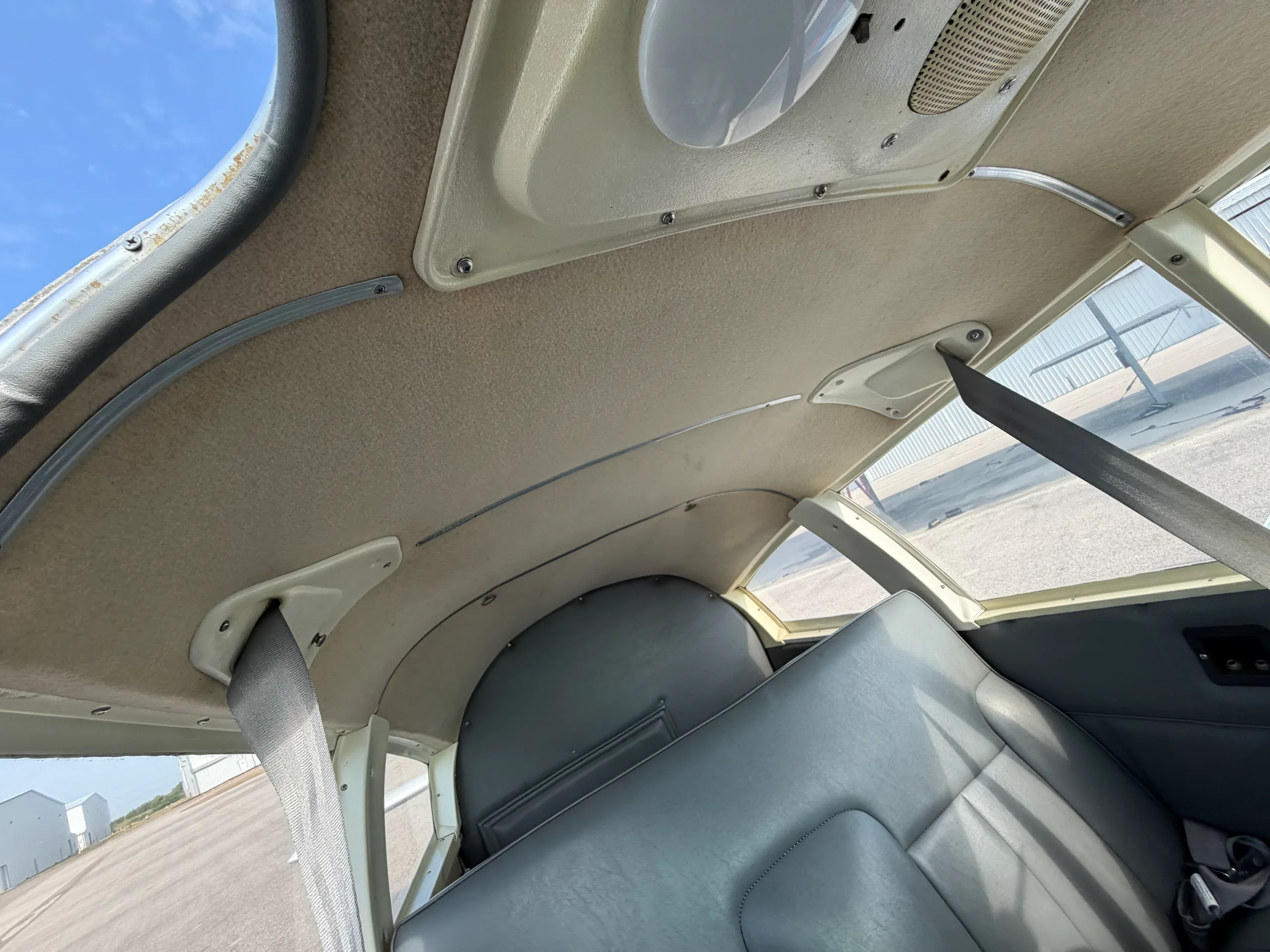 Cabin interior of a 1969 Piper Arrow 200HP.
