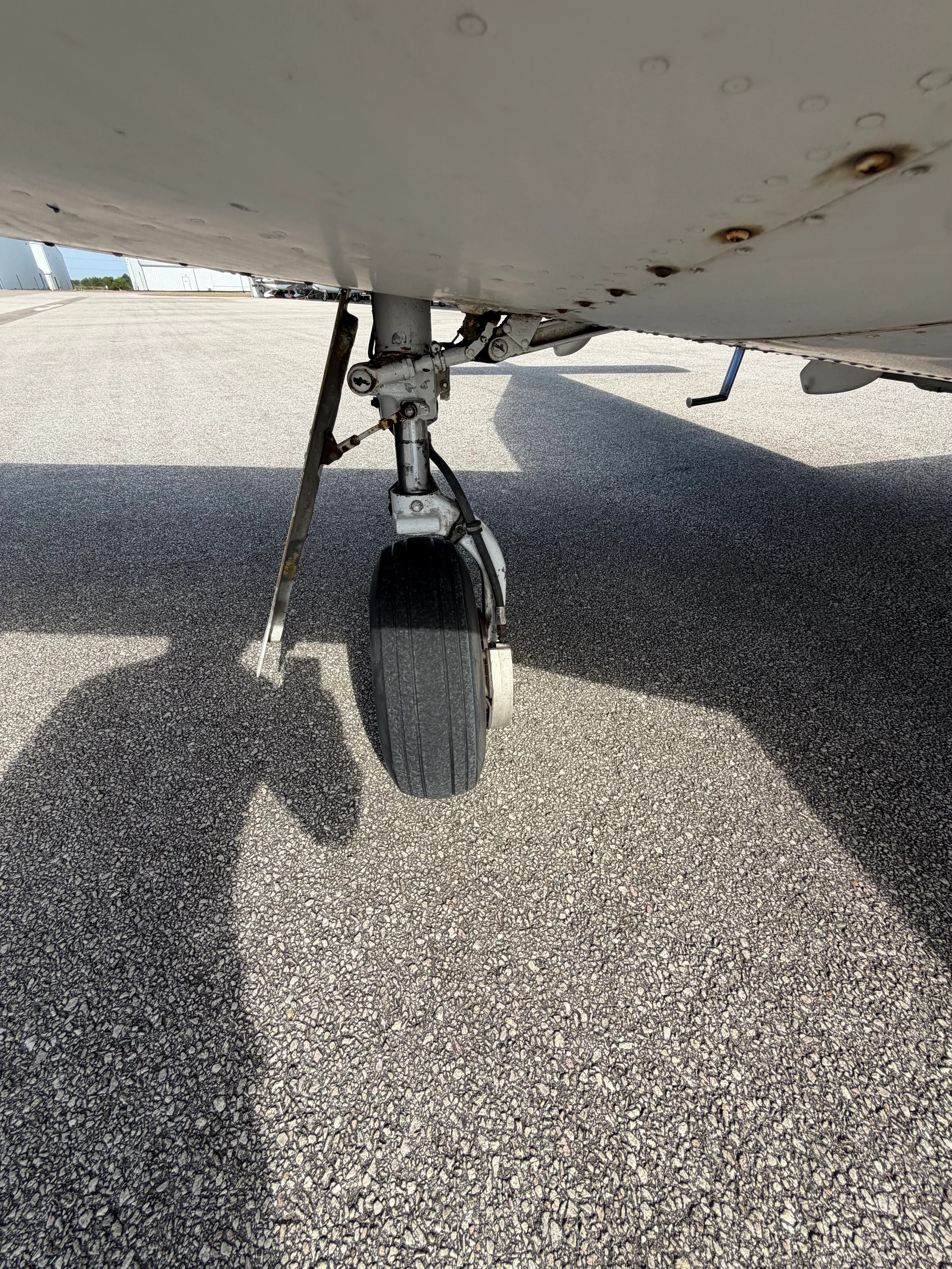 Exterior view of a 1969 Piper Arrow 200HP.