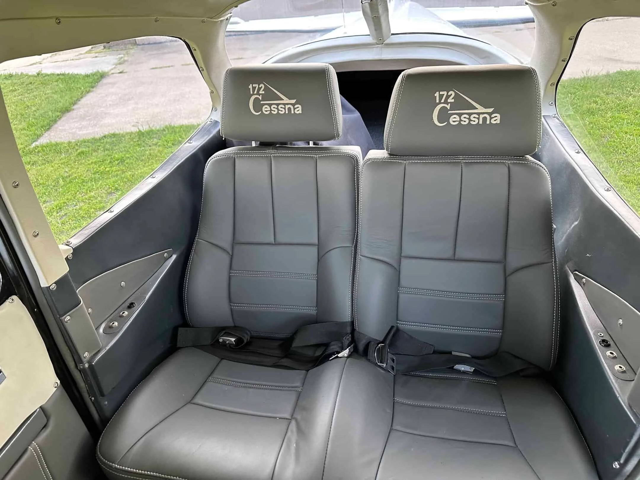 Cabin interior of a 1979 Cessna 172RG CUTLASS.
