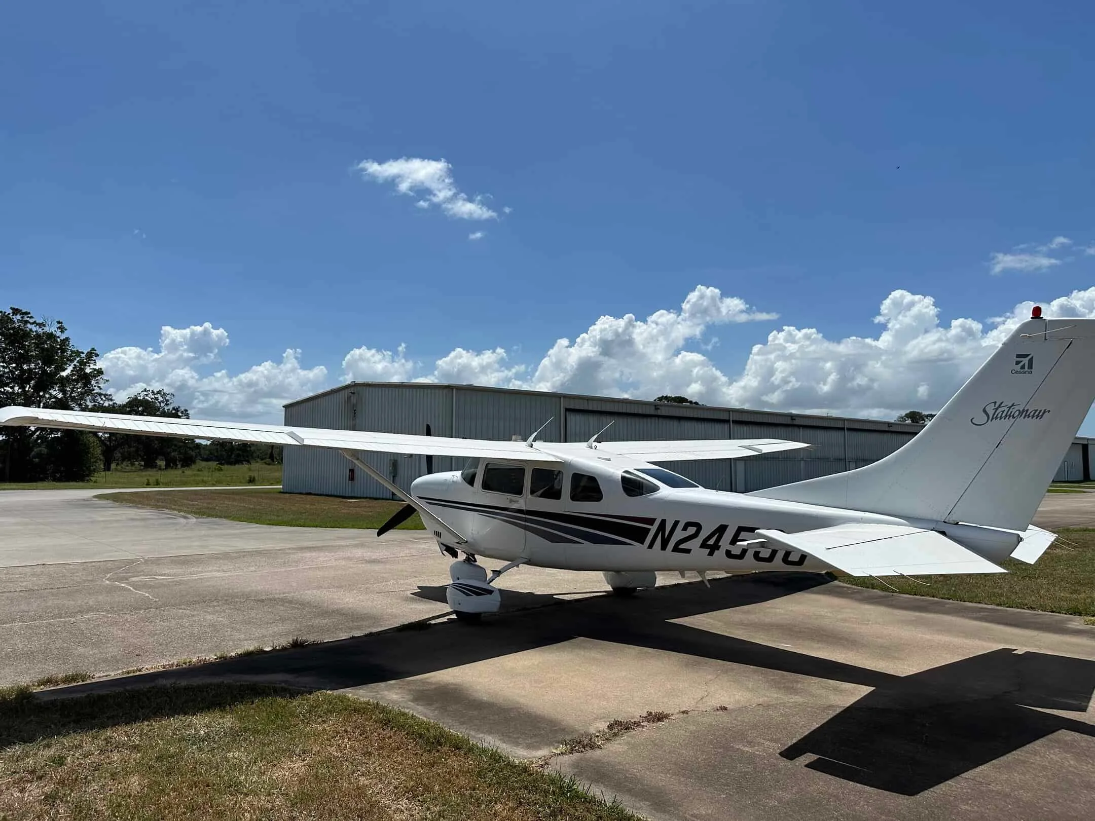 Cabin interior of a 2000 Cessna 206H.