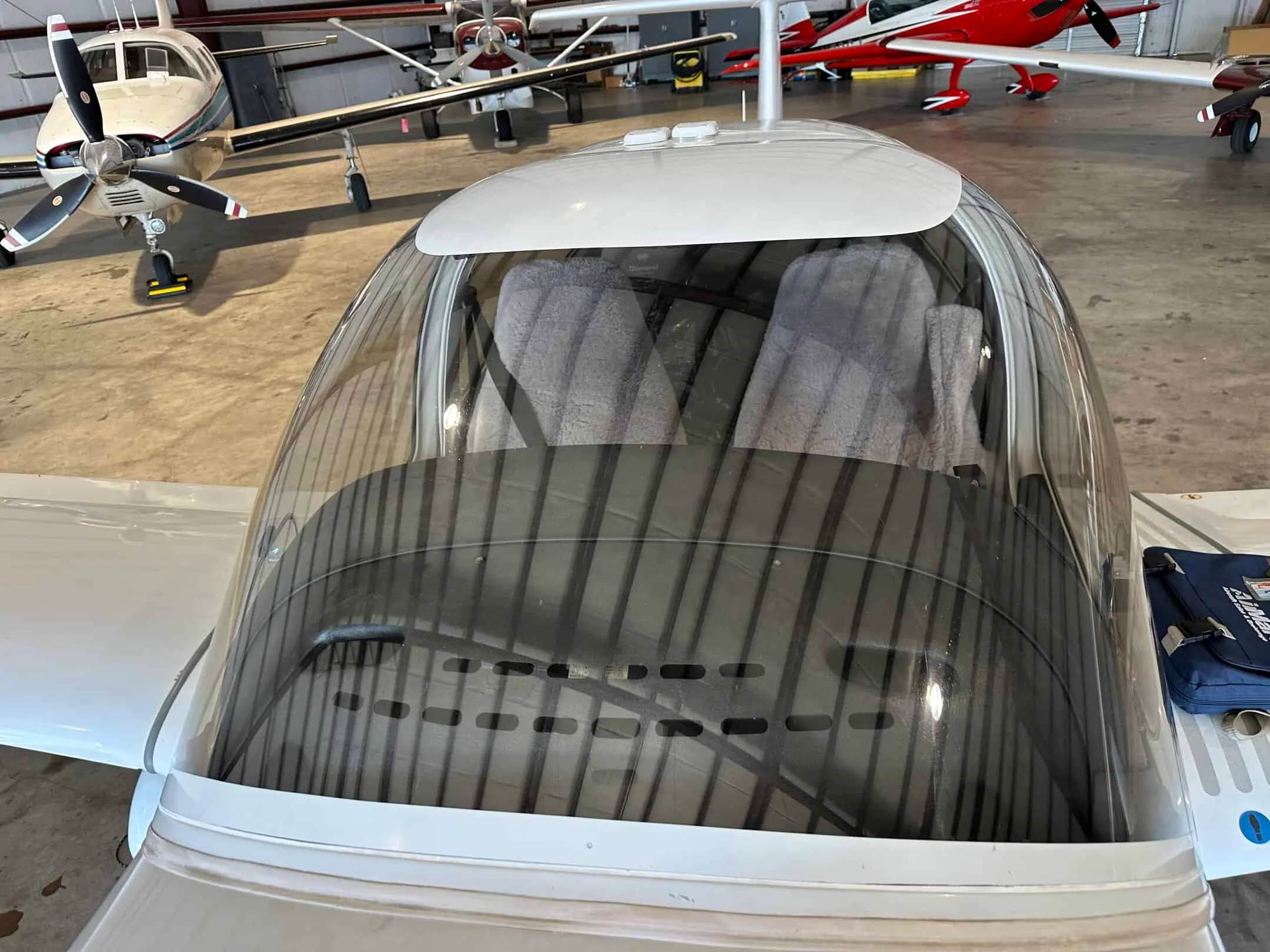 Exterior view of a 2014 Diamond DA40NG, N143NG.