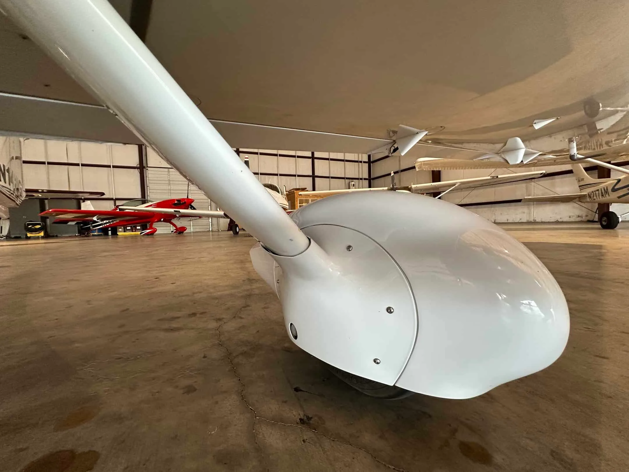 Exterior view of a 2014 Diamond DA40NG, N143NG.