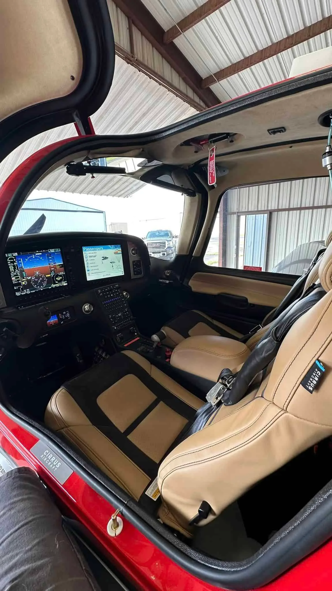 Cockpit and instrument panel of a 2023 Cirrus SR22T G6 GTS.
