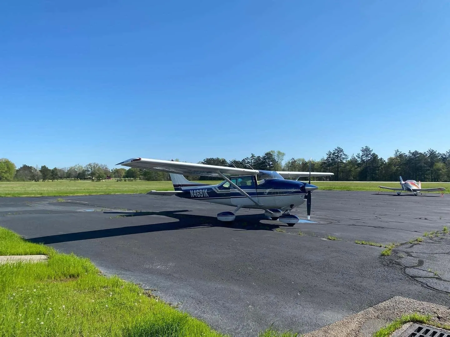 Exterior view of a 1975 Cessna C182P, N4691K.