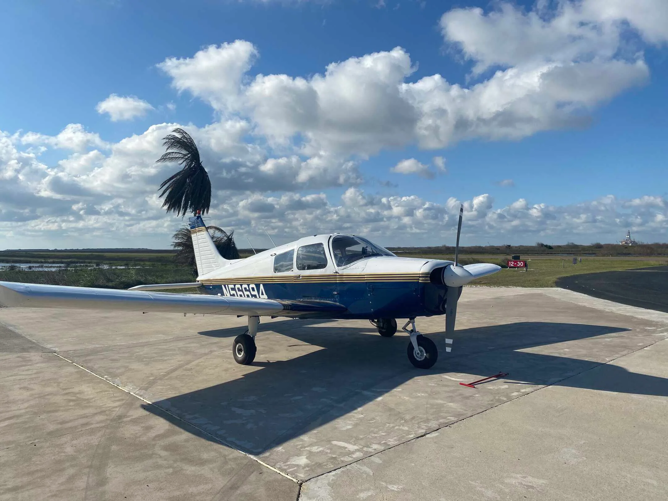 Exterior view of a Piper Cherokee 140.