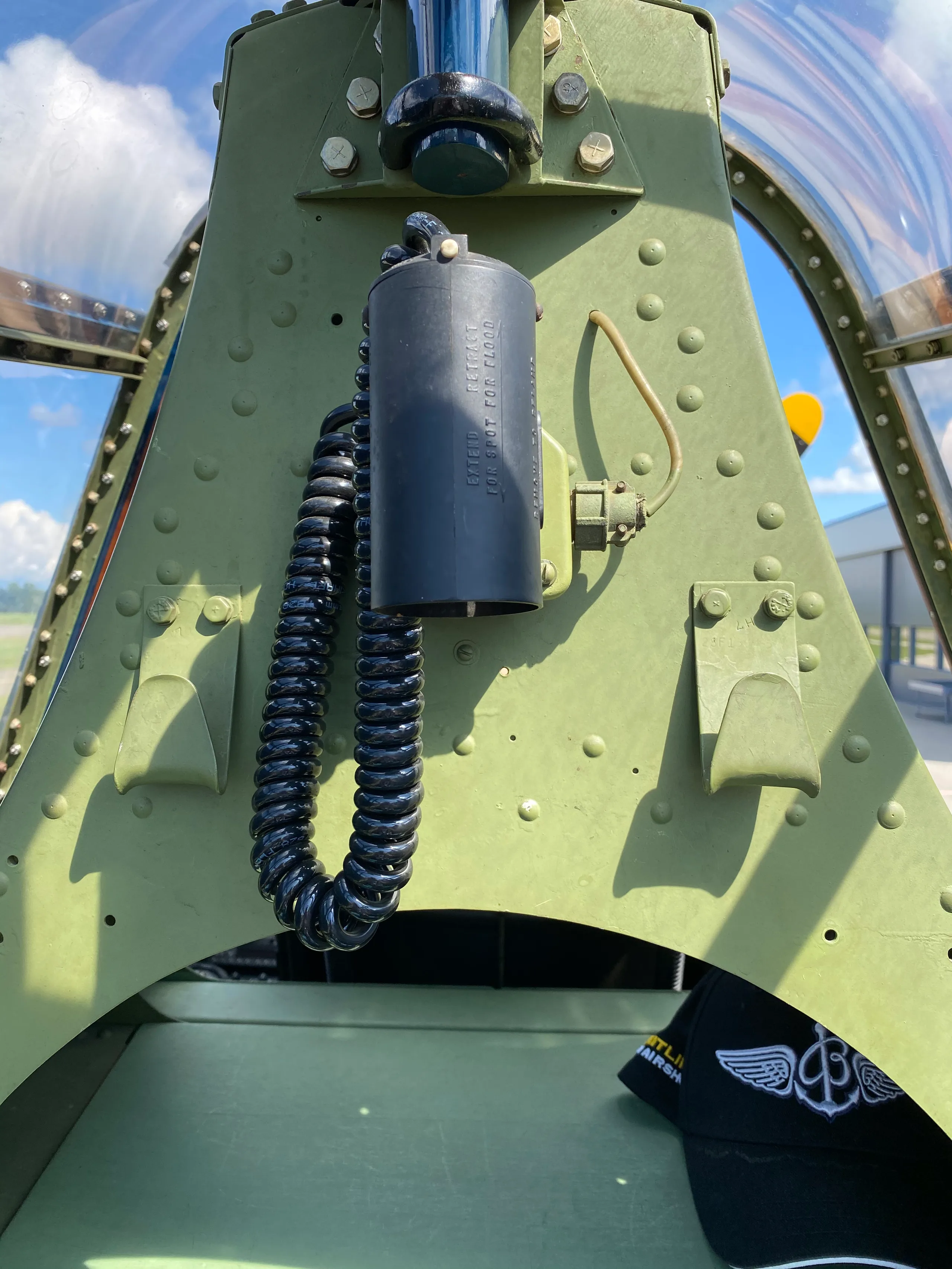Cockpit and instrument panel of a 1945 Grumman TBM-3E Avenger.