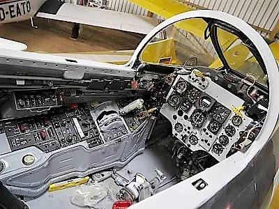 Cockpit and instrument panel of a 1963 FIAT G.91 / T.3.