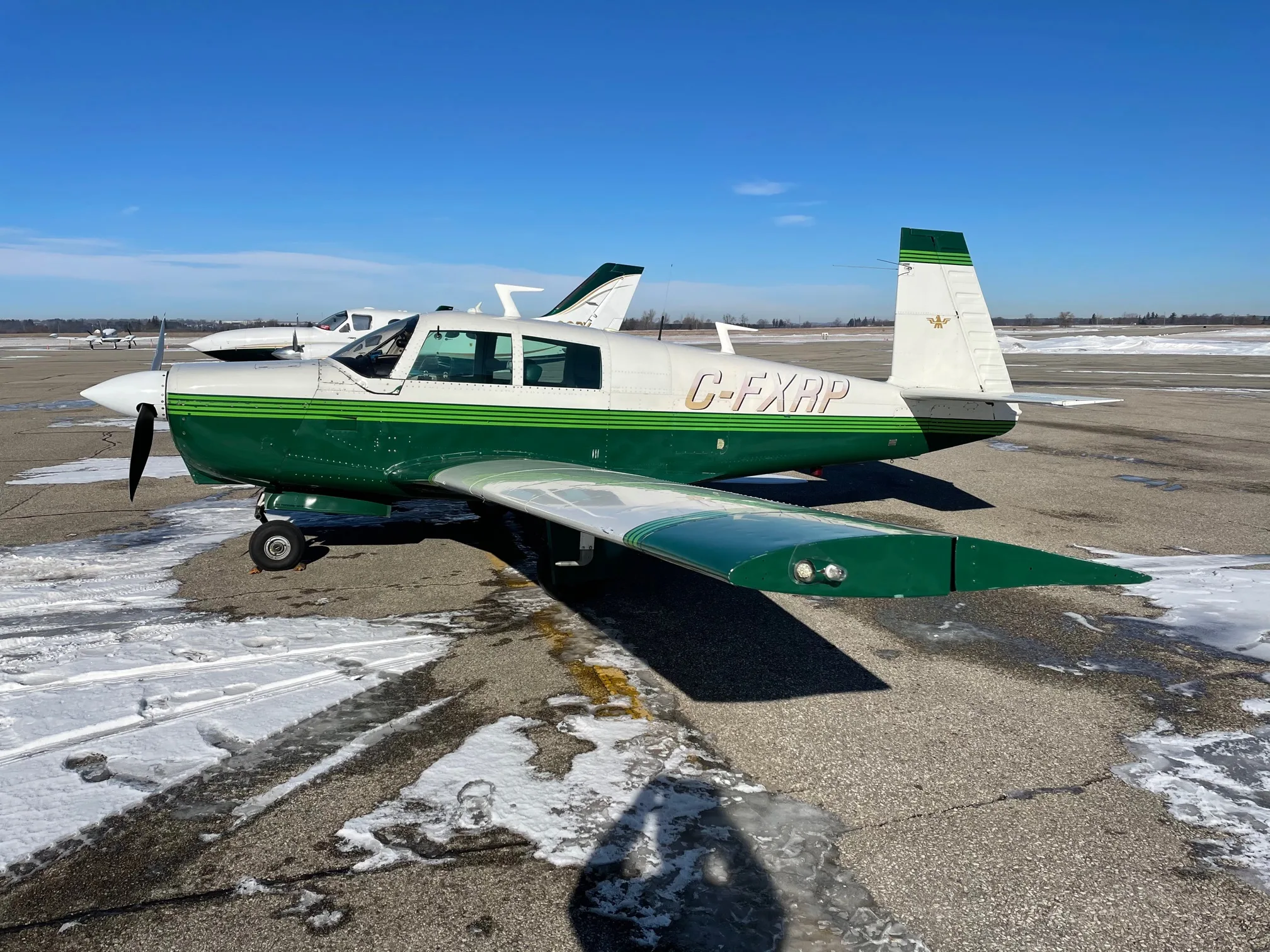 Exterior view of a Piper aircraft operating certificate with a seneca i ii.