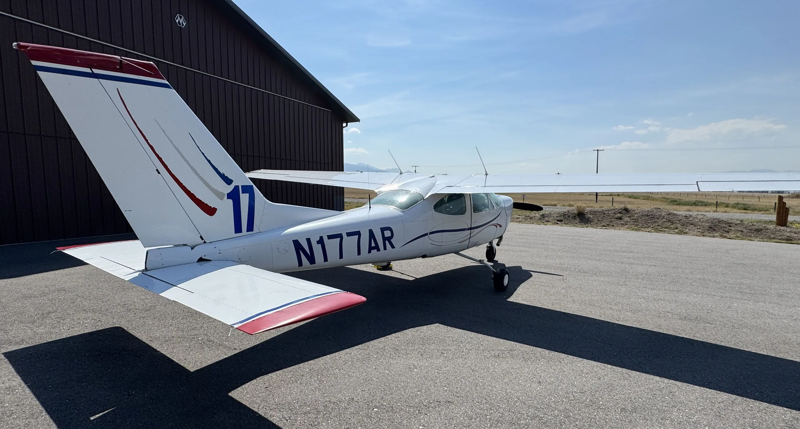 Exterior view of a 1975, N177AR.