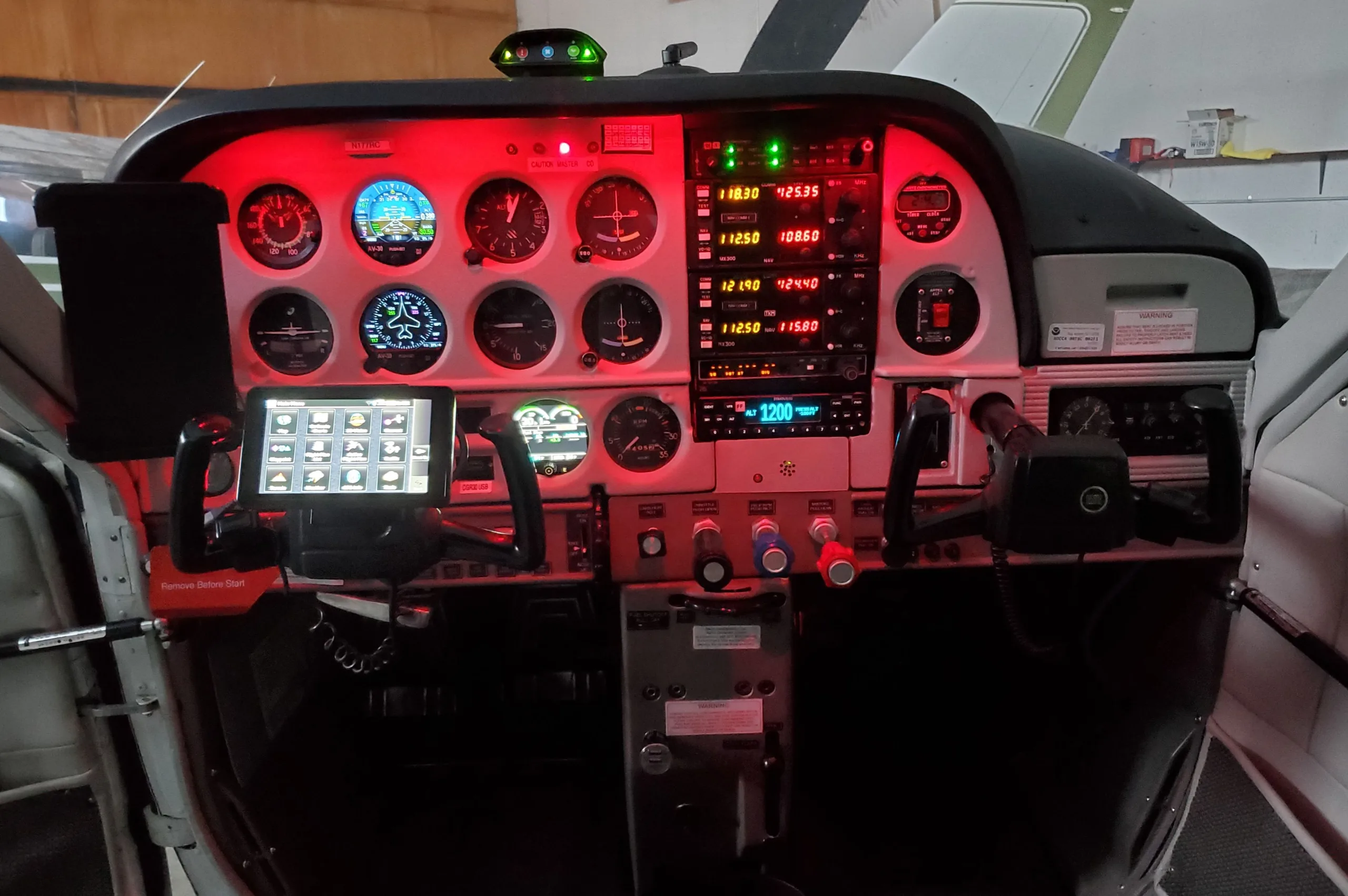 Cockpit and instrument panel of a 1973.