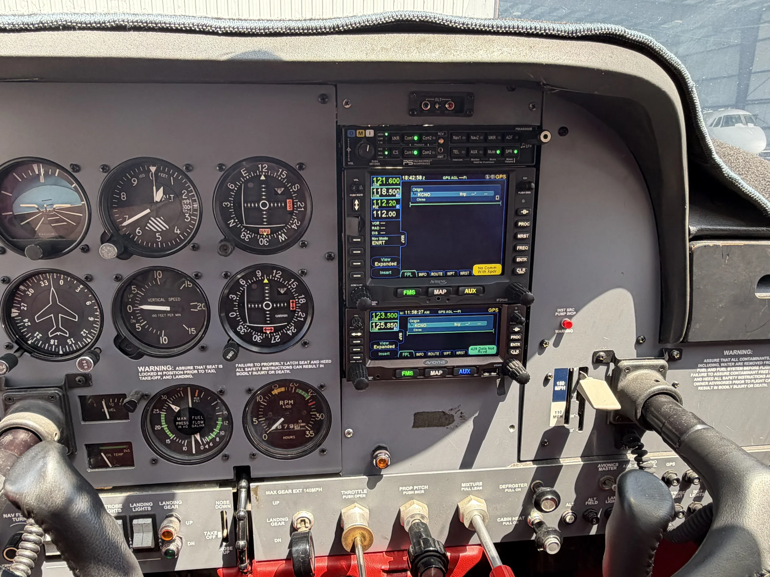 Cockpit and instrument panel of a 1973.