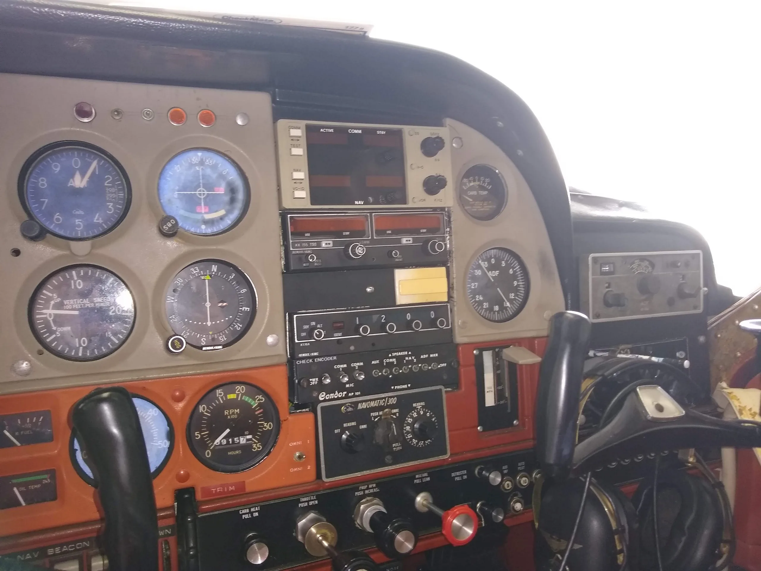 Cockpit and instrument panel of a 1970.