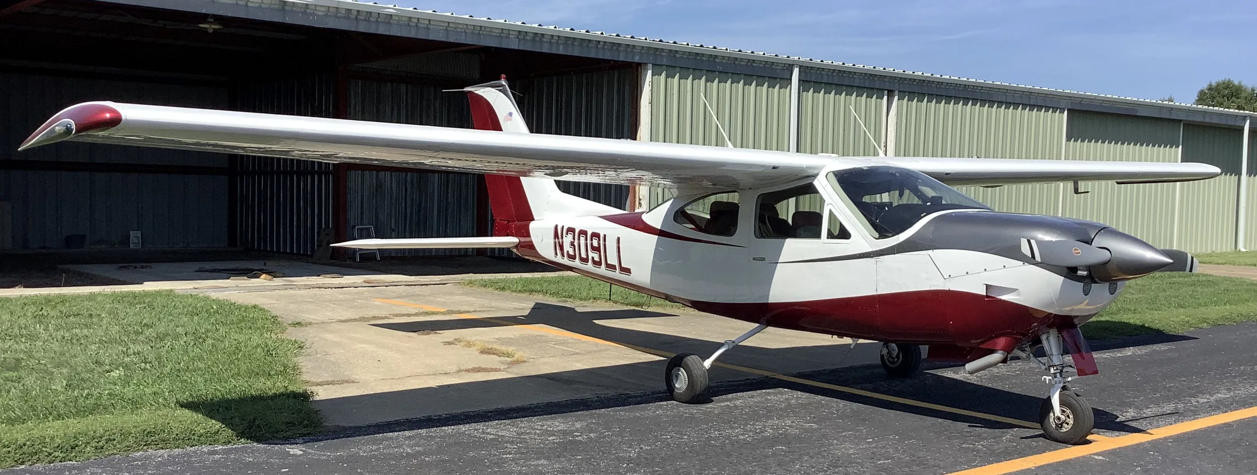 Exterior view of a 1978, N309LL.